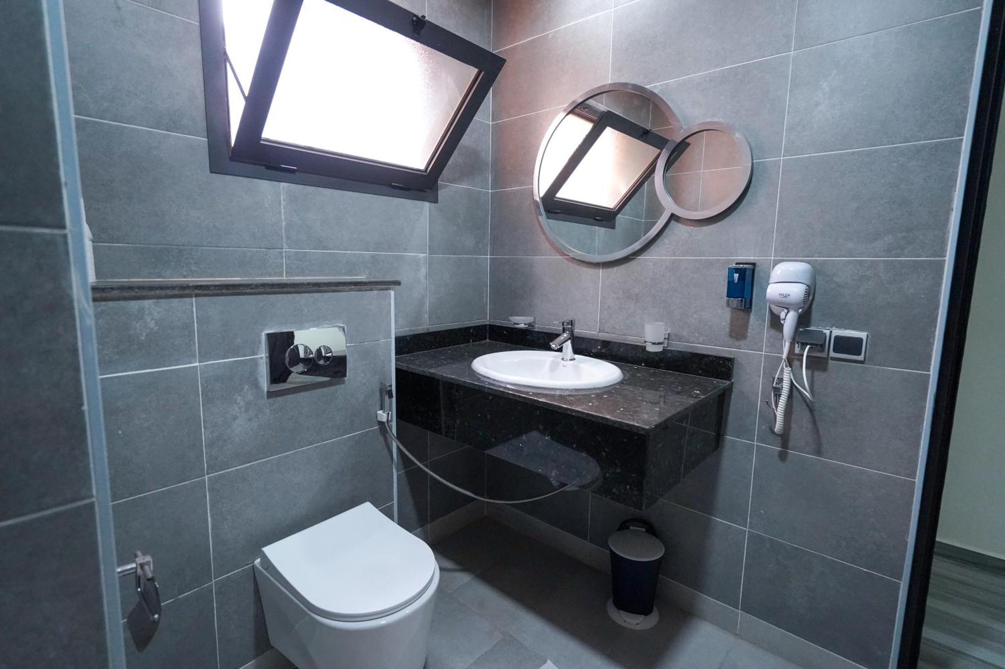 מקנס Fekri Hotel מראה חיצוני תמונה