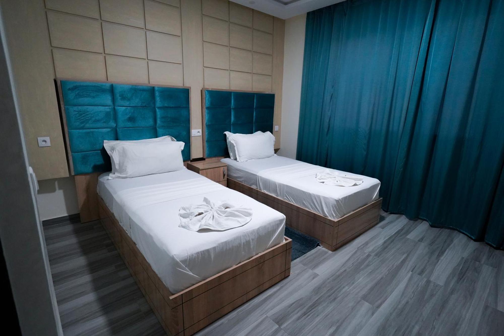 מקנס Fekri Hotel מראה חיצוני תמונה