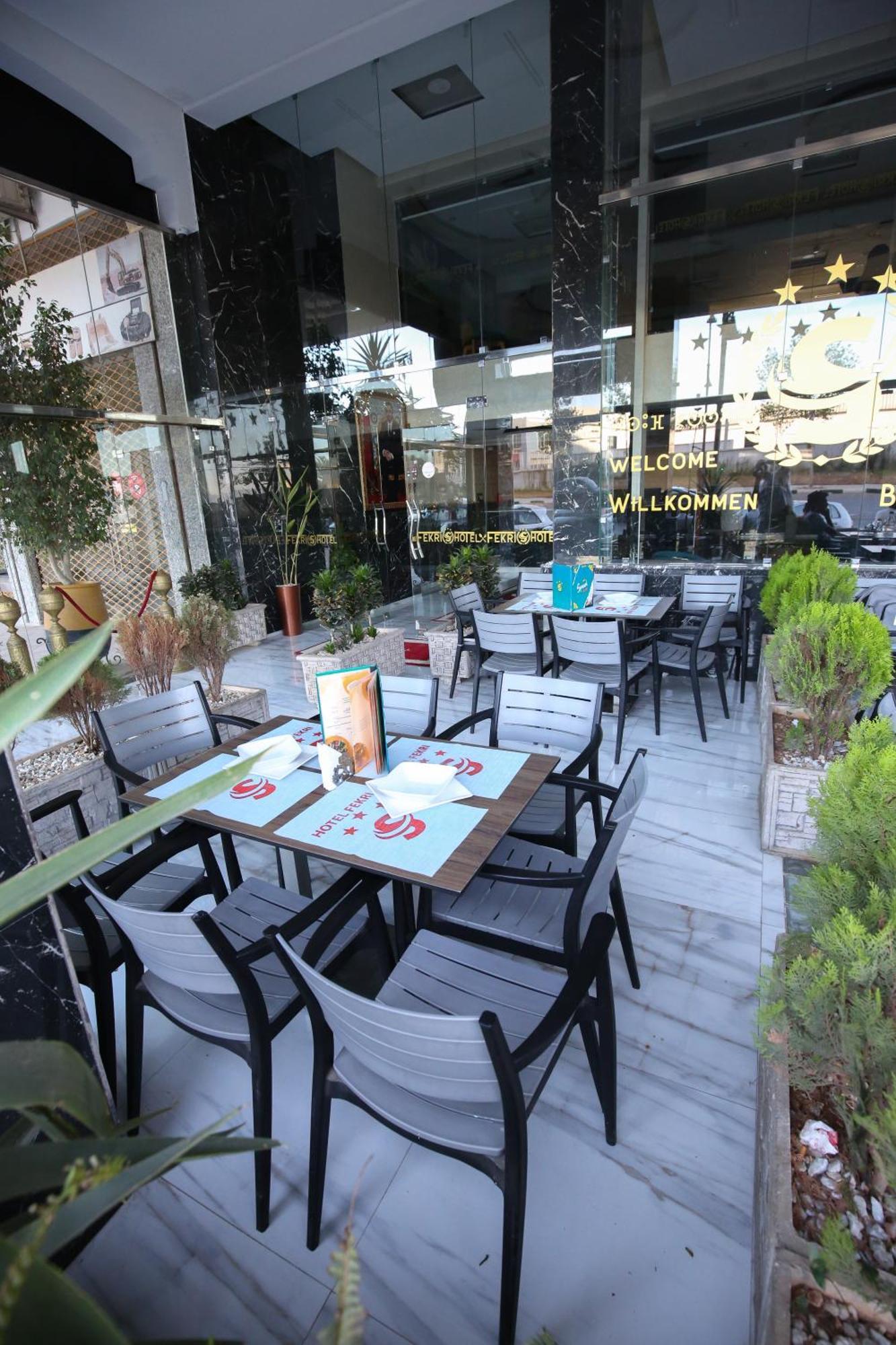 מקנס Fekri Hotel מראה חיצוני תמונה
