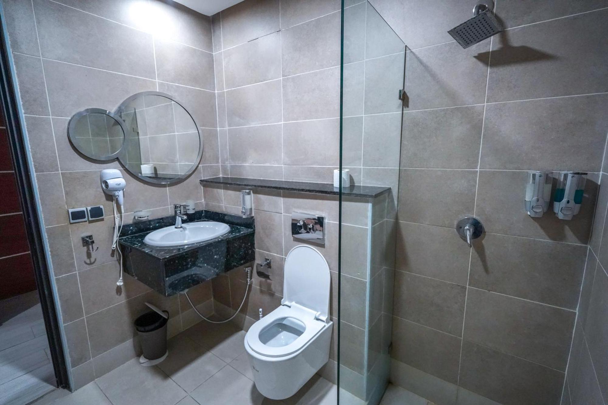 מקנס Fekri Hotel מראה חיצוני תמונה