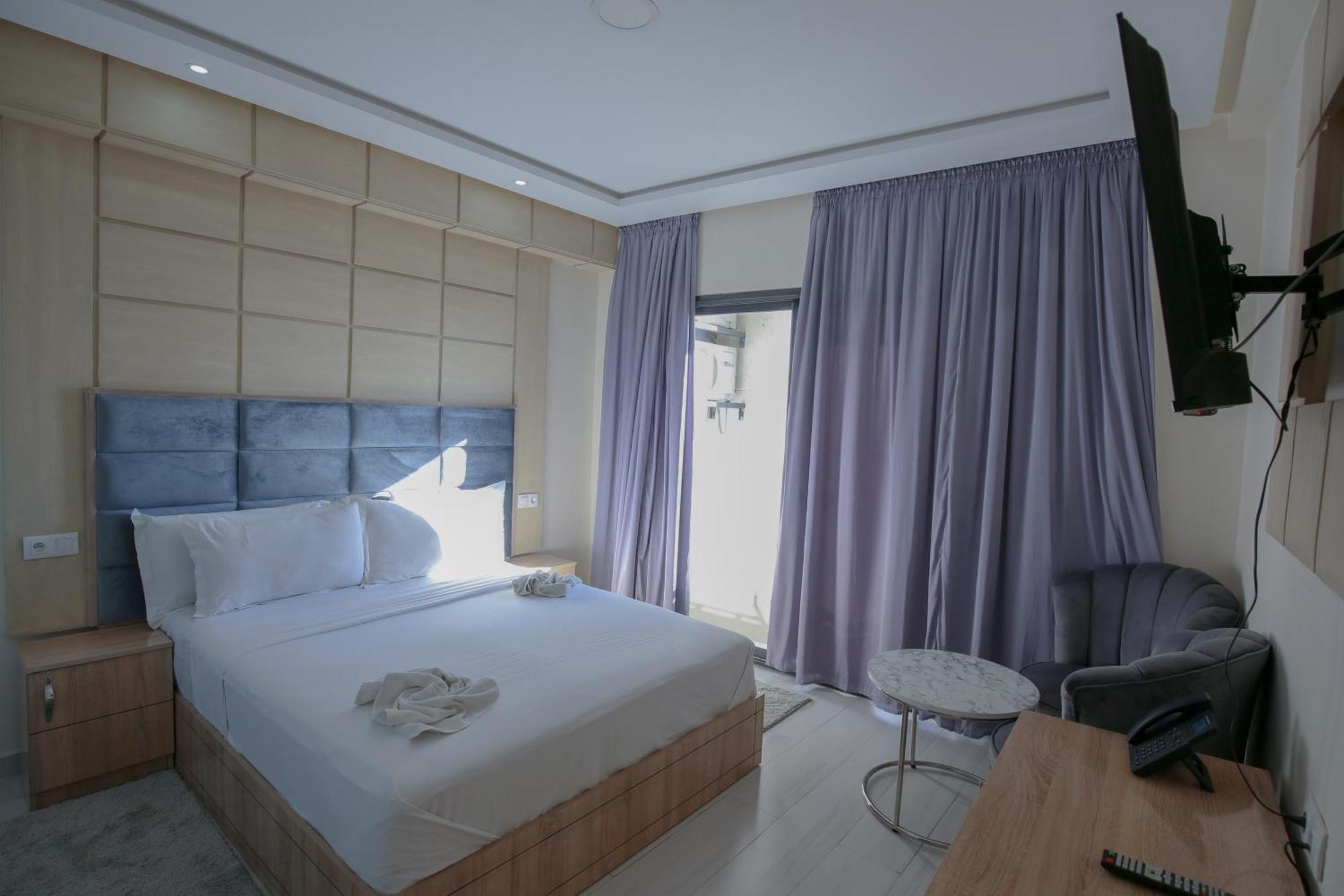 מקנס Fekri Hotel מראה חיצוני תמונה