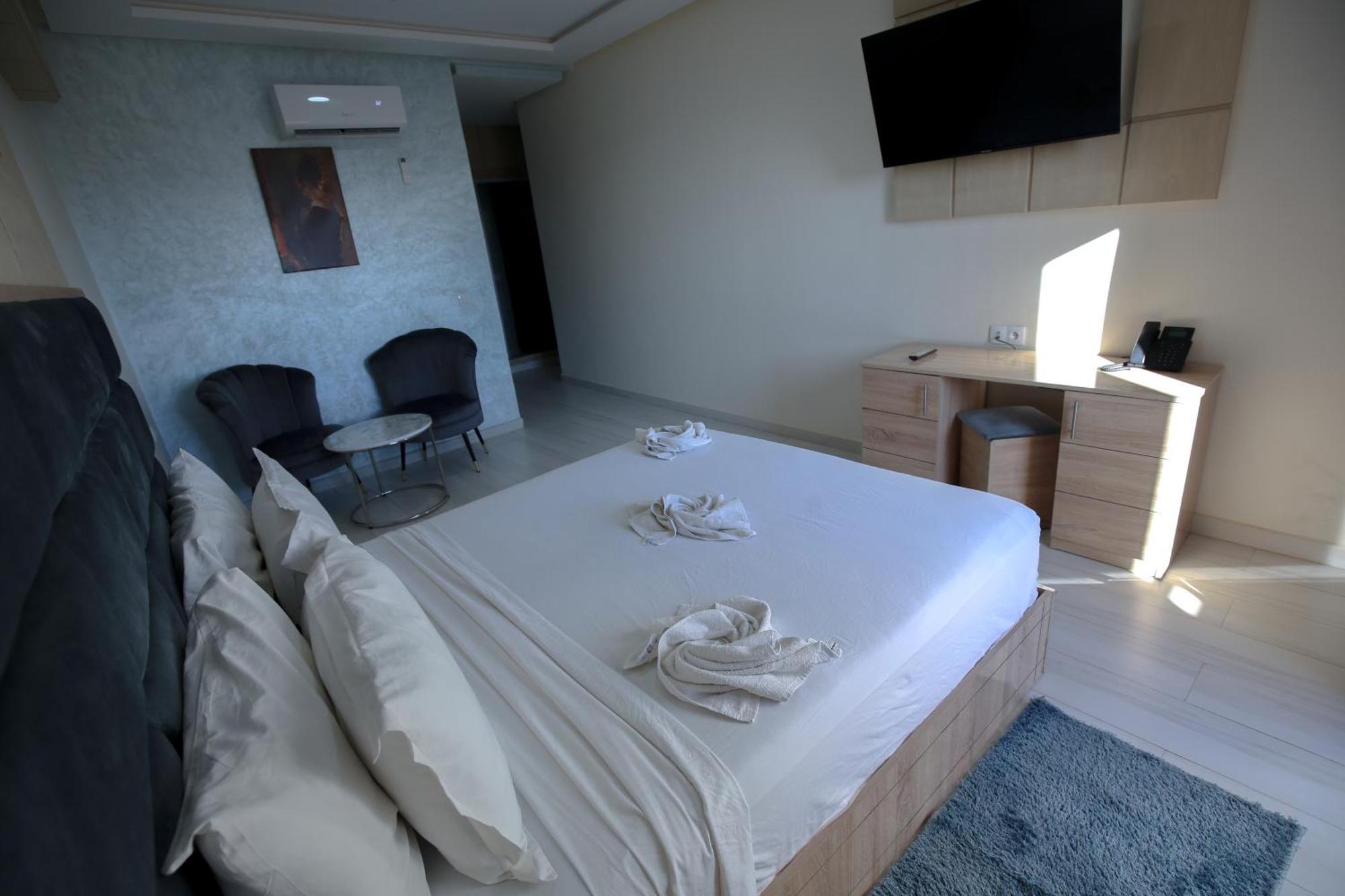 מקנס Fekri Hotel מראה חיצוני תמונה