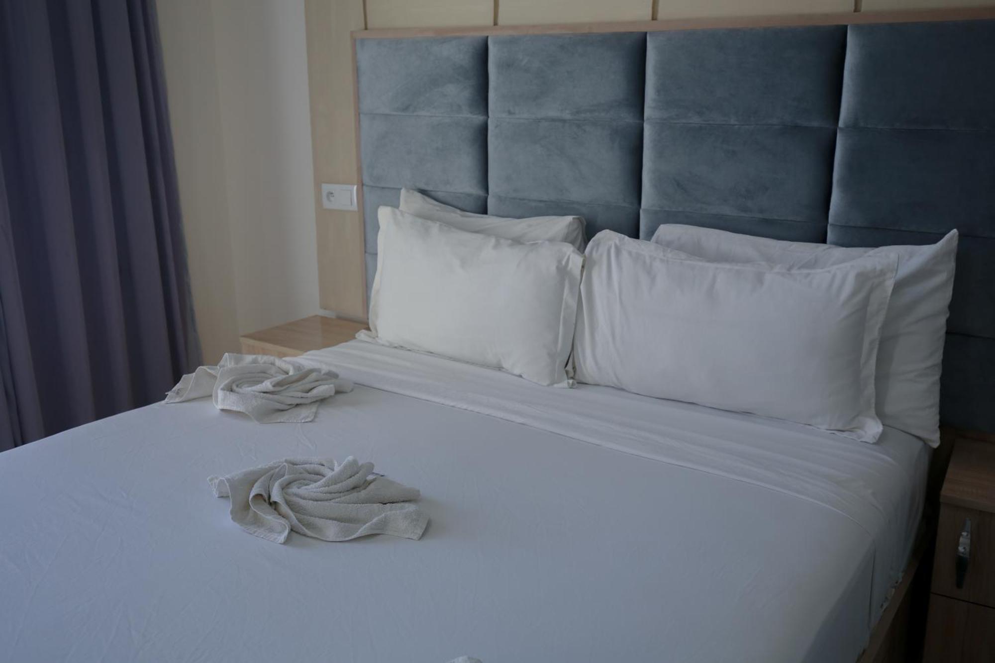 מקנס Fekri Hotel מראה חיצוני תמונה